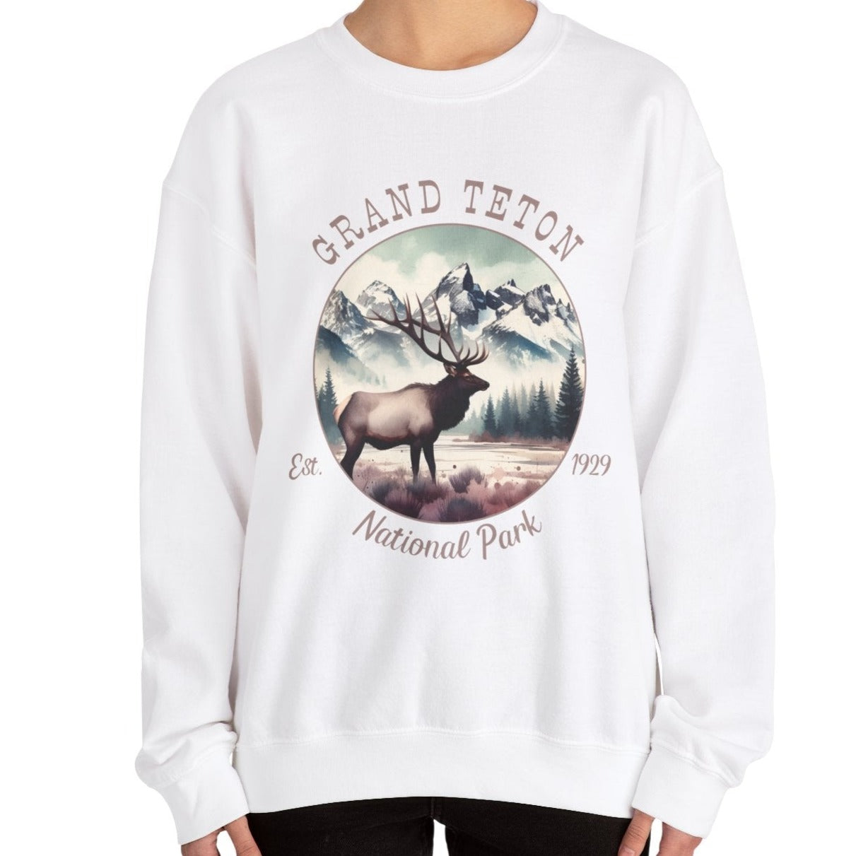 grand teton national park usa white sweatshirt is nice gifts for your loved ones, perfect for enthusiast hikers and explorers of us parks. Live wild, live free, live full 