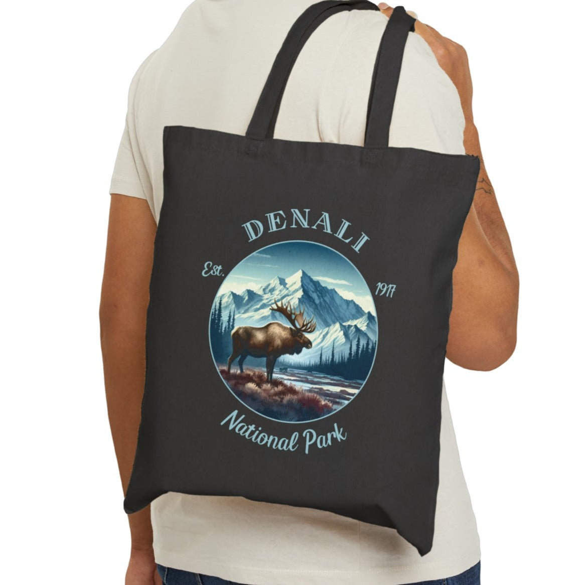 Denali national park black Tote cool gift for boyfriend, nice gift for wife and her wild adventure through np in usa, great statement bag for wildlife preservation supporters and enthusiasts