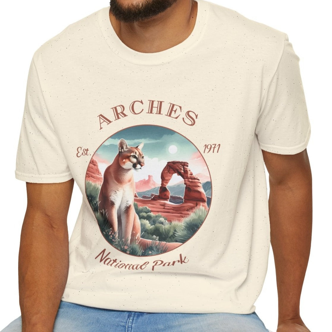 Arches park tee cool gift for boyfriend, nice gift for wife wild adventure through np in usa, good statement shirt for wildlife preservation supporters and enthusiasts