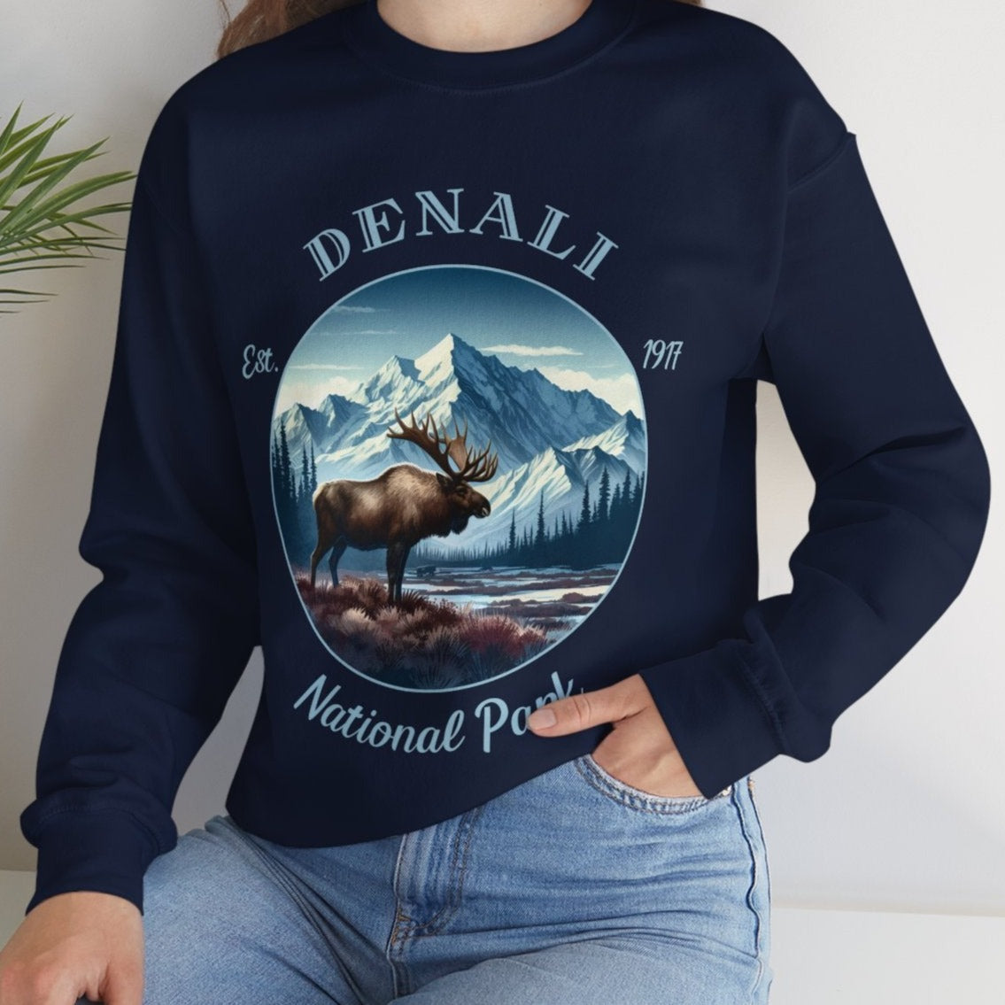 denali national park crewnweck sweatshirt is cool gift for boyfriend, nice gift for wife and her wild adventure through np in usa, great statement bag for wildlife preservation supporters and enthusiasts